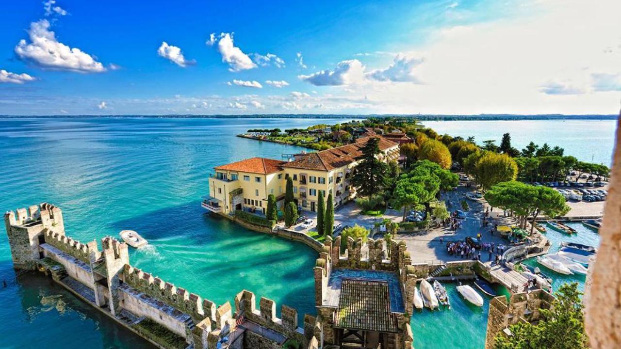 Appartamento Casa Vacanze Spiaggia D'Oro Desenzano del Garda Exterior photo