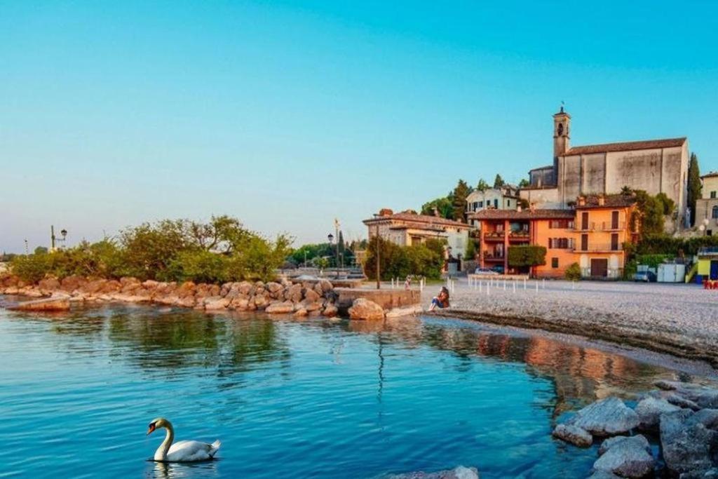 Appartamento Casa Vacanze Spiaggia D'Oro Desenzano del Garda Exterior photo