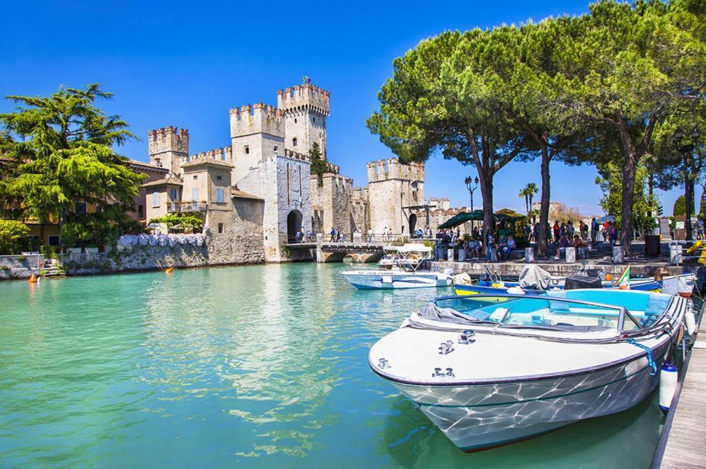 Appartamento Casa Vacanze Spiaggia D'Oro Desenzano del Garda Exterior photo