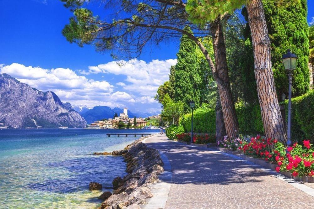 Appartamento Casa Vacanze Spiaggia D'Oro Desenzano del Garda Exterior photo