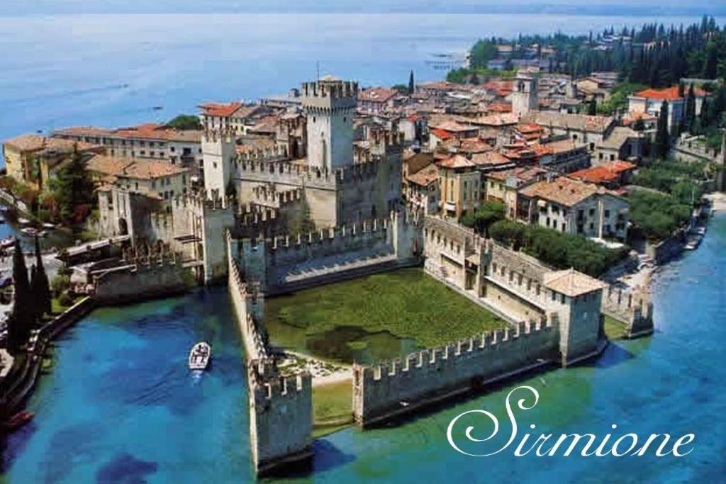Appartamento Casa Vacanze Spiaggia D'Oro Desenzano del Garda Exterior photo