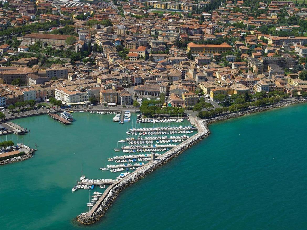 Appartamento Casa Vacanze Spiaggia D'Oro Desenzano del Garda Exterior photo