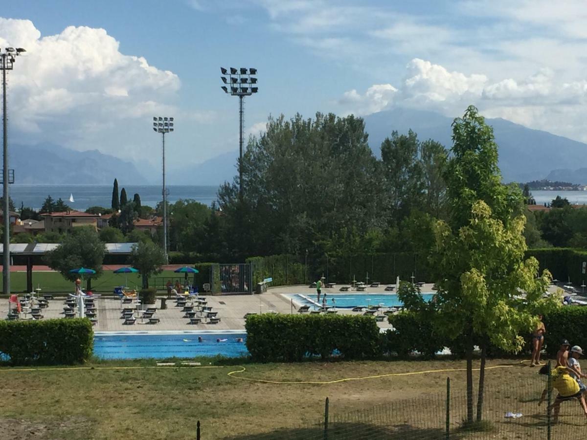 Appartamento Casa Vacanze Spiaggia D'Oro Desenzano del Garda Exterior photo